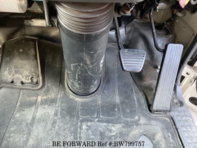 2017 ISUZU ELF TRUCK image 4