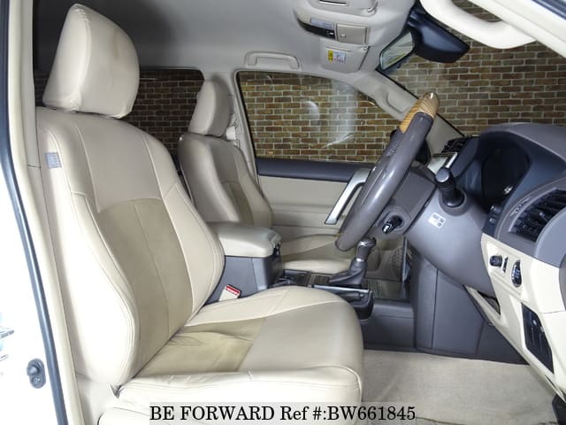 2018 TOYOTA LAND CRUISER PRADO TX image 25
