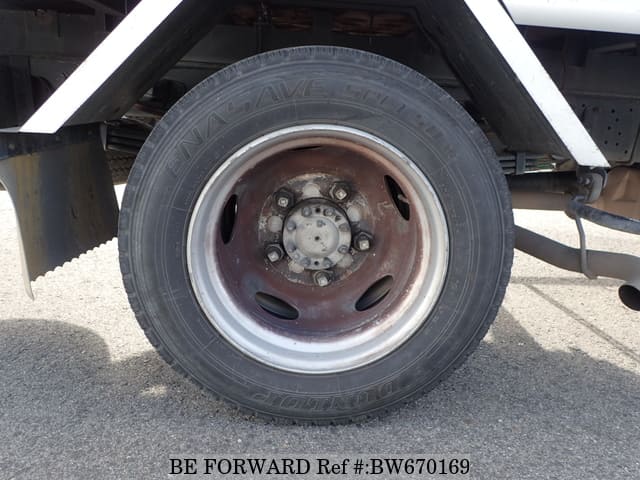 2008 HINO DUTRO image 11