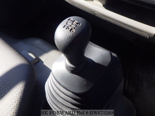 2013 HINO DUTRO image 29