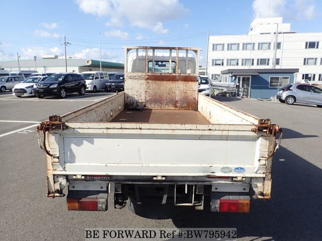 2014 HINO DUTRO image 4