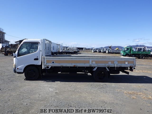 2007 HINO DUTRO image 2