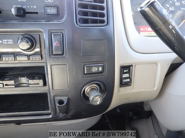 2007 HINO DUTRO image 30