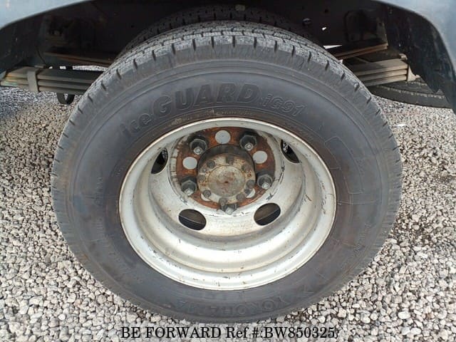 2013 HINO DUTRO LONG image 10