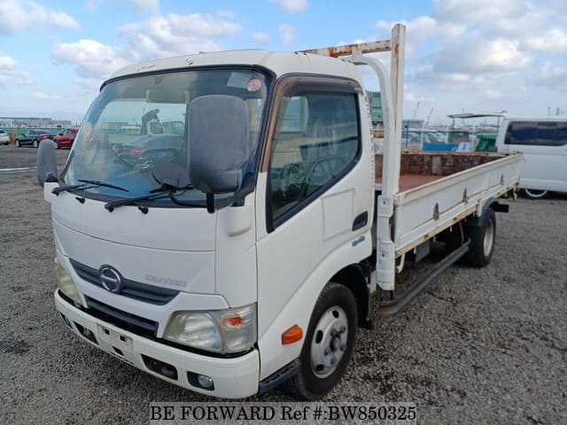 2013 HINO DUTRO LONG