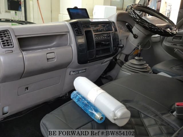 2008 HINO DUTRO image 3