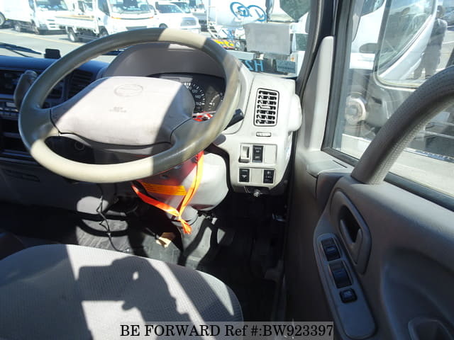 2007 HINO DUTRO image 25