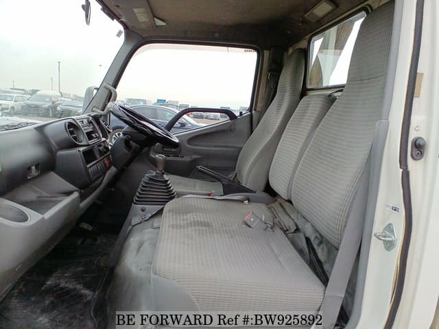 2012 HINO DUTRO image 18