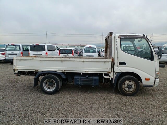 2012 HINO DUTRO image 6