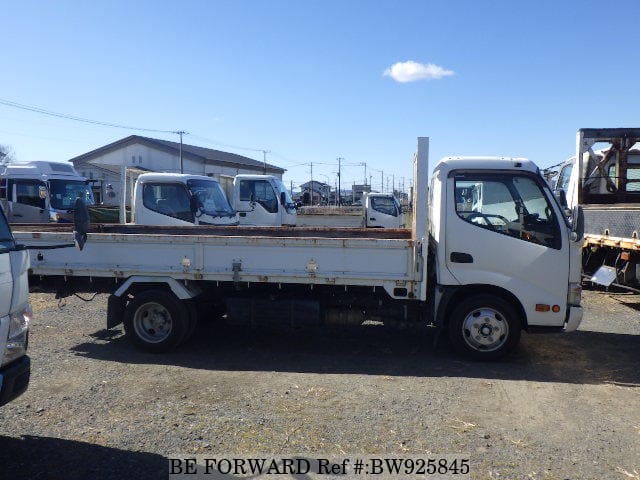 2014 HINO DUTRO image 6