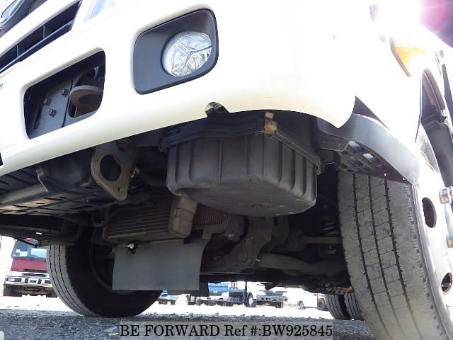 2014 HINO DUTRO image 14