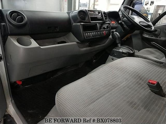 2014 HINO DUTRO image 4