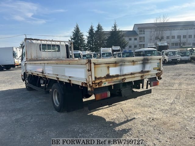 2012 HINO DUTRO image 3