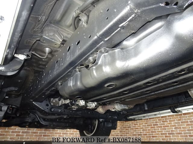 2018 TOYOTA LAND CRUISER PRADO TX L PACKAGE image 18