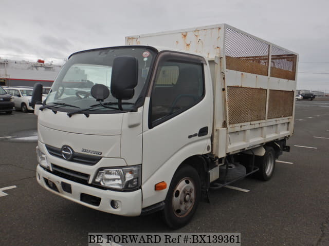 2017 HINO DUTRO