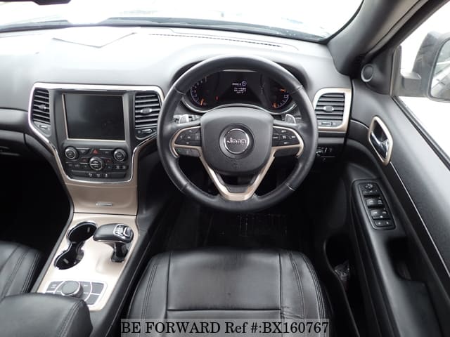 2016 JEEP GRAND CHEROKEE LAREDO image 30