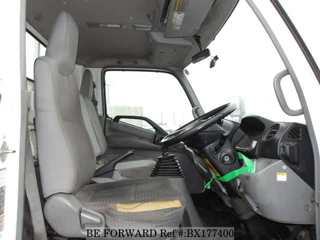 2014 HINO DUTRO image 17