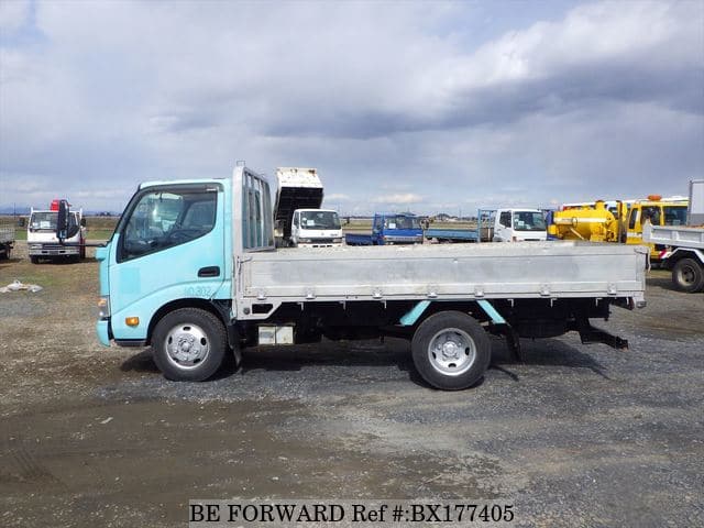 2012 HINO DUTRO image 2