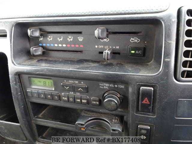 2005 HINO DUTRO image 28