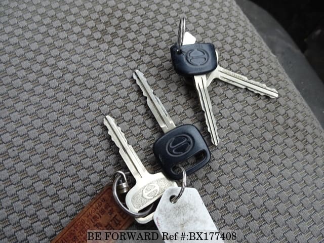 2005 HINO DUTRO image 30