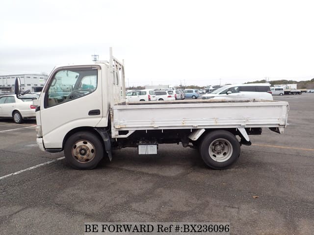 2007 HINO DUTRO image 2