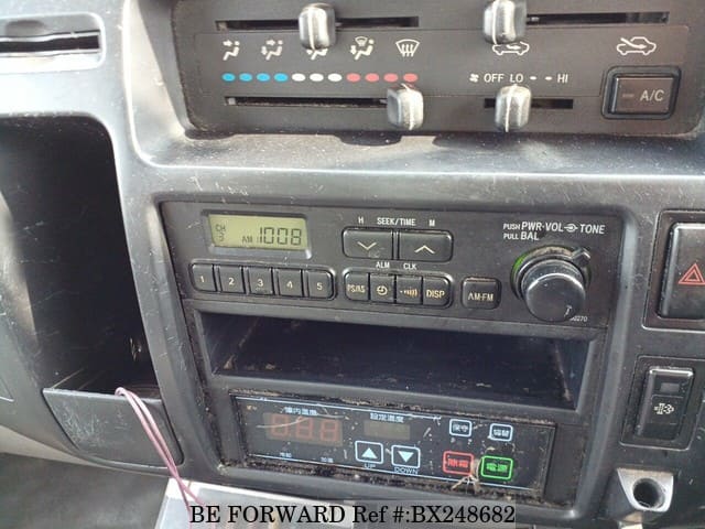 2005 HINO DUTRO image 28