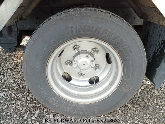 2005 HINO DUTRO image 10