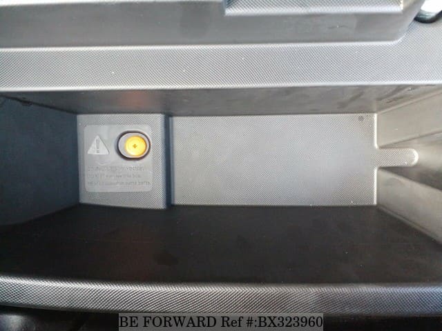 2015 SUBARU XV HYBRID 2.0I-L EYESIGHT image 29