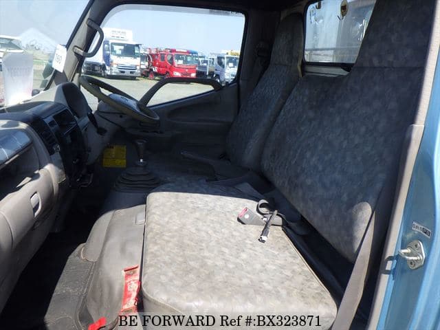 2005 HINO DUTRO image 22