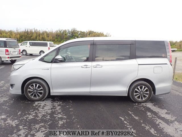 Used 2018 TOYOTA ESQUIRE HYBRID XI/DAA-ZWR80G for Sale