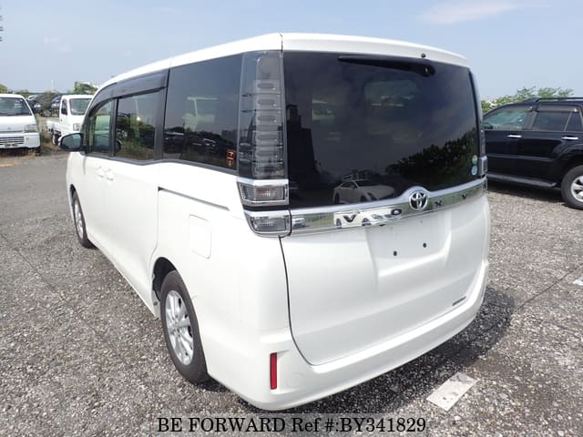 Used 2018 TOYOTA VOXY V/DBA-ZRR80G for Sale BY341829 - BE