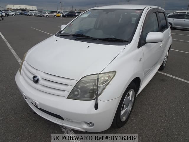TOYOTA IST