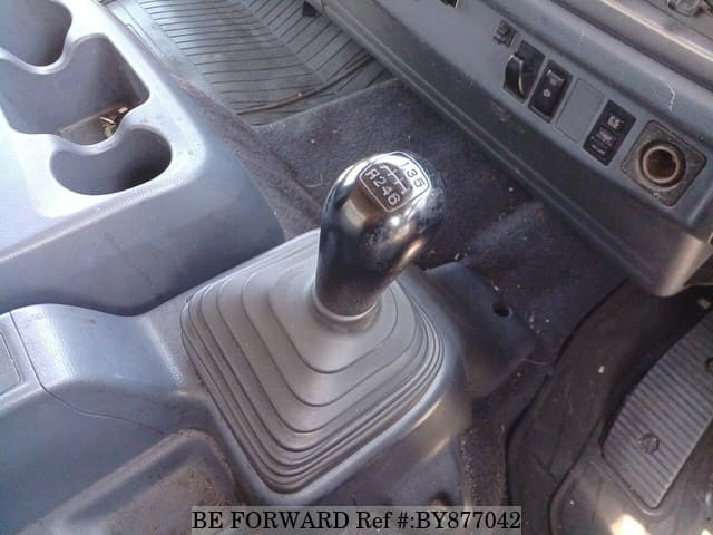 2005 HINO RANGER image 29