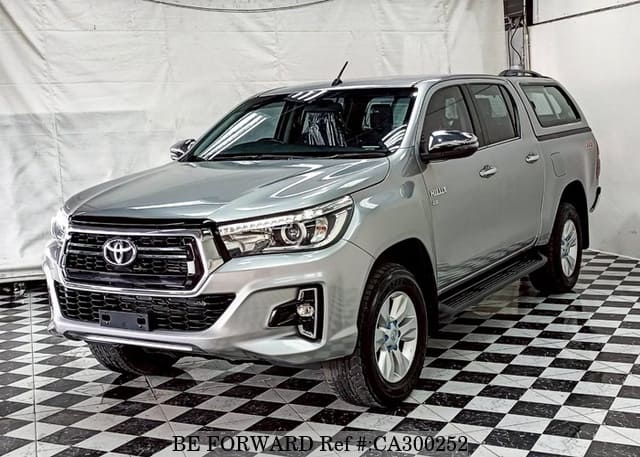 2019 TOYOTA HILUX