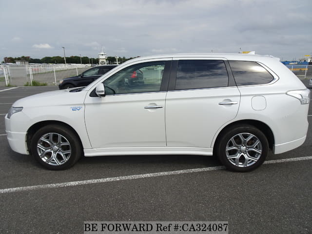 2015 MITSUBISHI Outlander PHEV DLA-GG2W GG2W-0105773