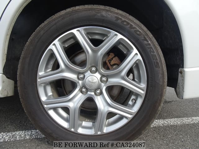 2015 MITSUBISHI Outlander PHEV DLA-GG2W GG2W-0105773