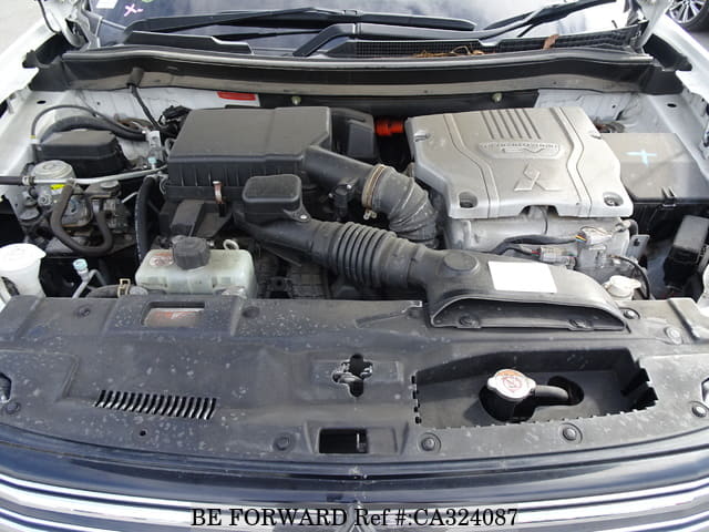 2015 MITSUBISHI Outlander PHEV DLA-GG2W GG2W-0105773