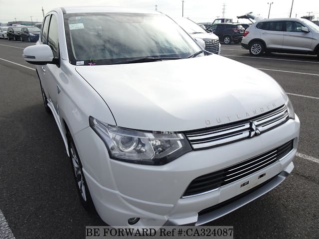 2015 MITSUBISHI Outlander PHEV DLA-GG2W GG2W-0105773