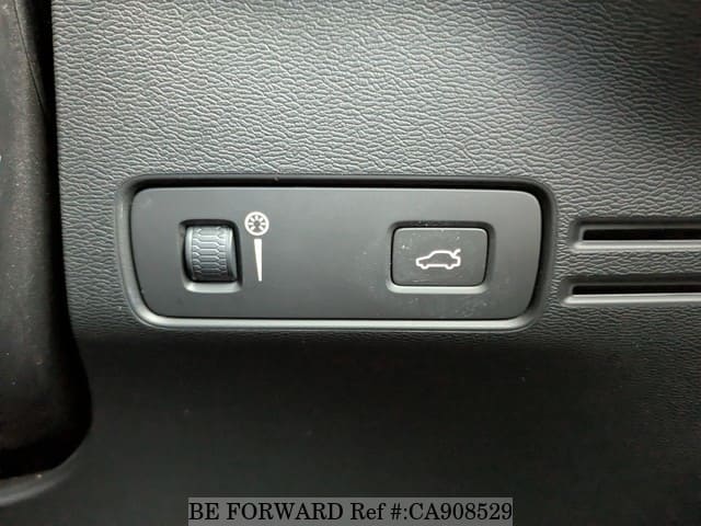 2018 VOLVO XC40 DBA-XB420XC YV1XZACMDK2094639