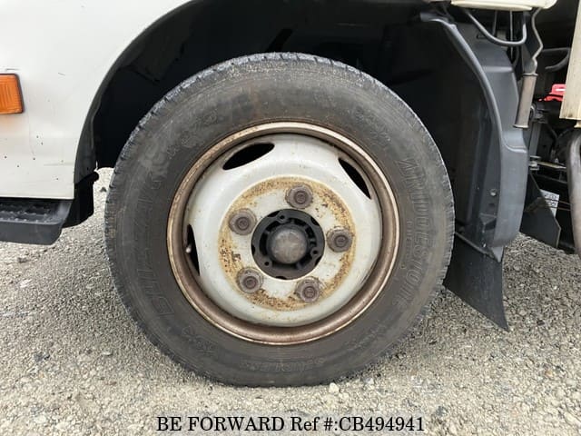 2013 HINO DUTRO image 9