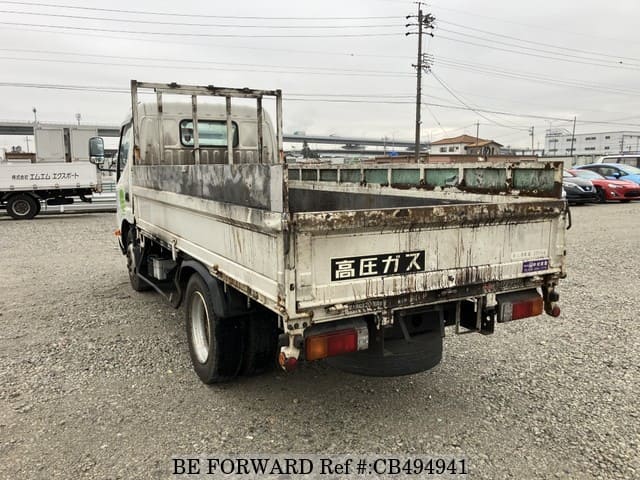 2013 HINO DUTRO image 3