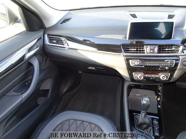 2017 BMW X1 DBA-HS20 WBAHS920X05G64341