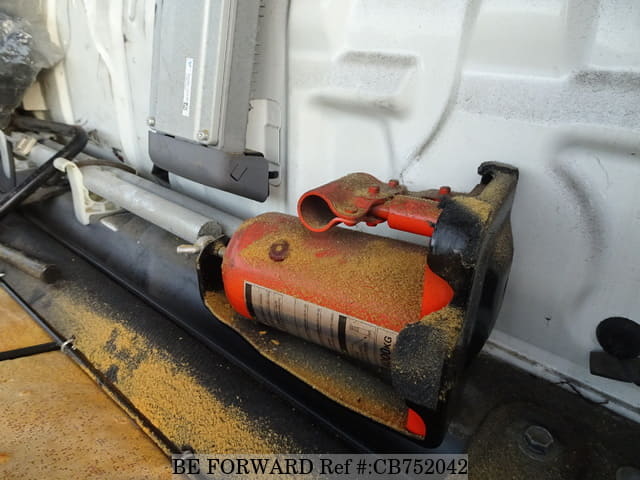 2012 HINO DUTRO image 22