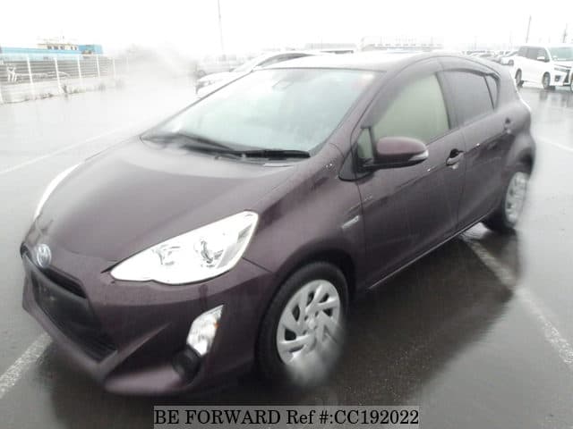 TOYOTA AQUA HYBRID S