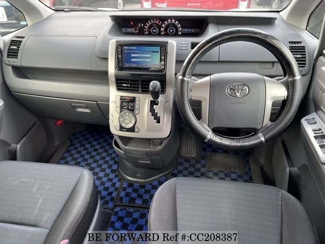 2009 TOYOTA VOXY Z image 3