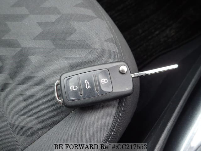 2016 VOLKSWAGEN The Beetle DBA-16CBZ WVWZZZ16ZHM604782