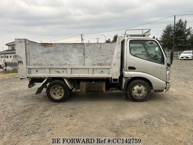 2008 HINO DUTRO image 10