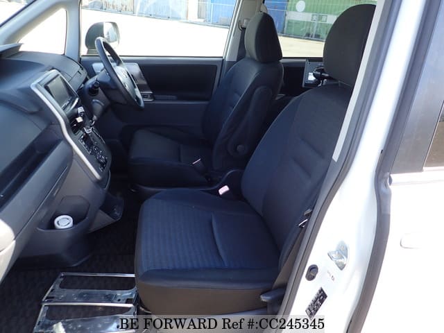 2009 TOYOTA VOXY Z image 27