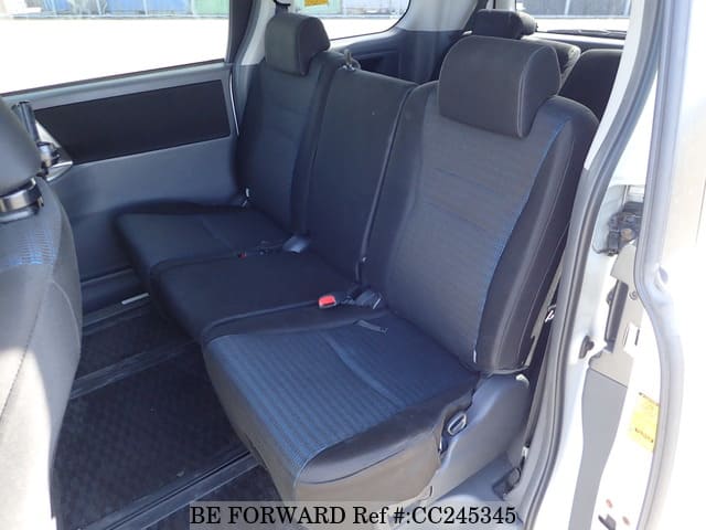 2009 TOYOTA VOXY Z image 28