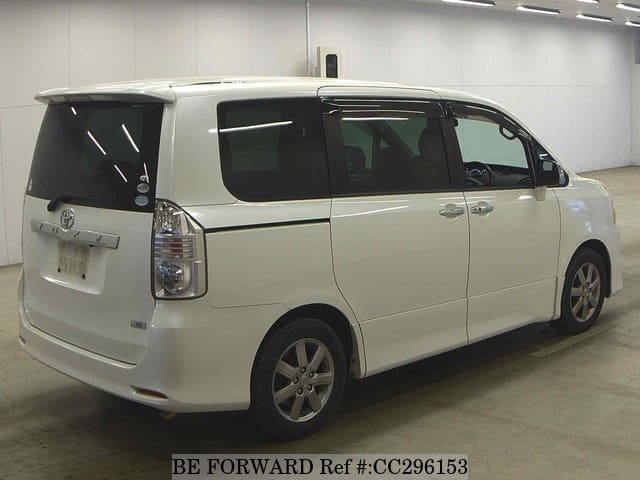 2009 TOYOTA VOXY ZS image 2